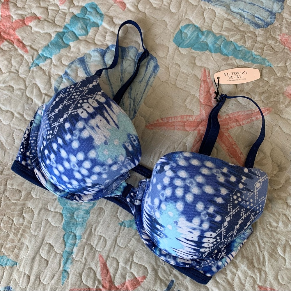 VS 34D Caged Back Bra
